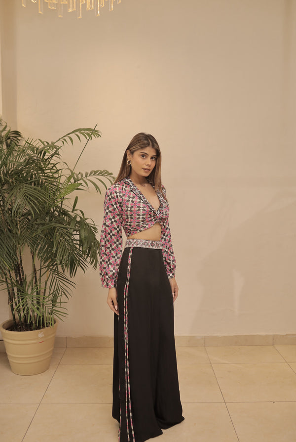 Crop top with pants